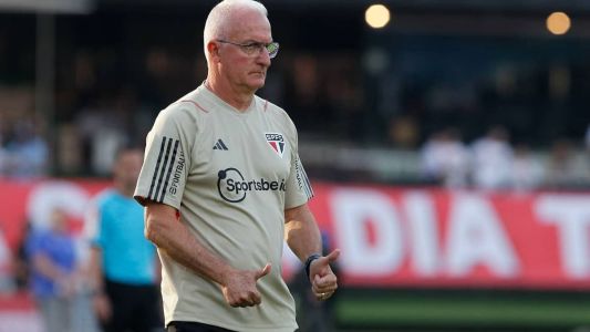 Campeão no São Paulo, Dorival não fala em vingança contra Flamengo