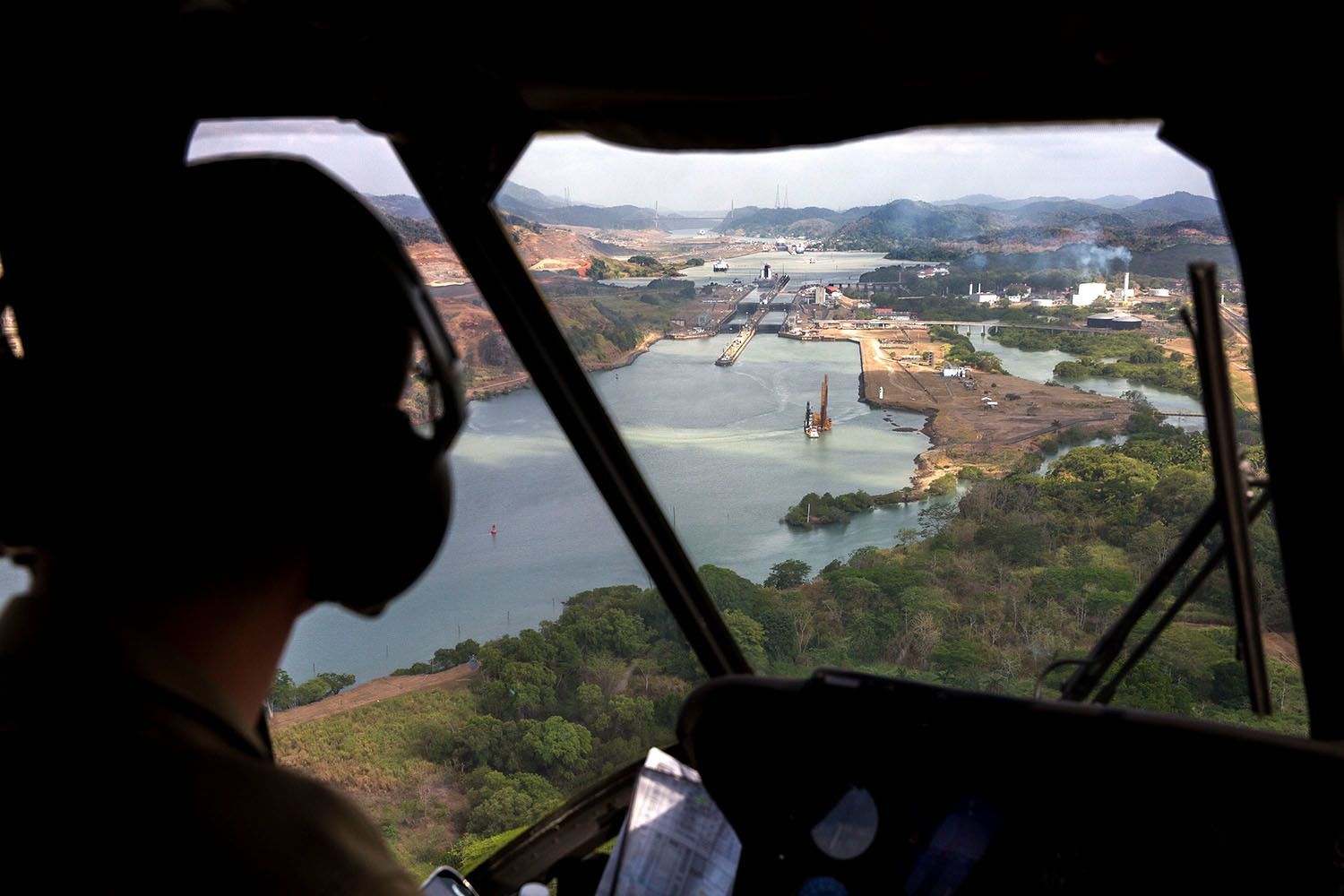Governo Trump negocia para que navios de guerra dos EUA não paguem pedágio no Canal do Panamá