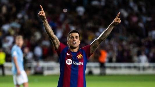 Cancelo se irritou com torcedores do Barcelona