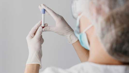 Diagnóstico do carcinoma espinocelular é feito exclusivamente com um médico, a partir de uma biópsia