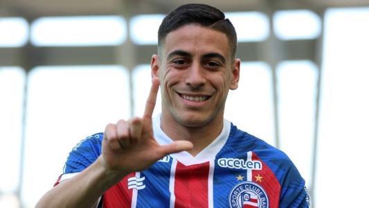 Cándido foi apresentado nesta quinta-feira como reforço do Bahia