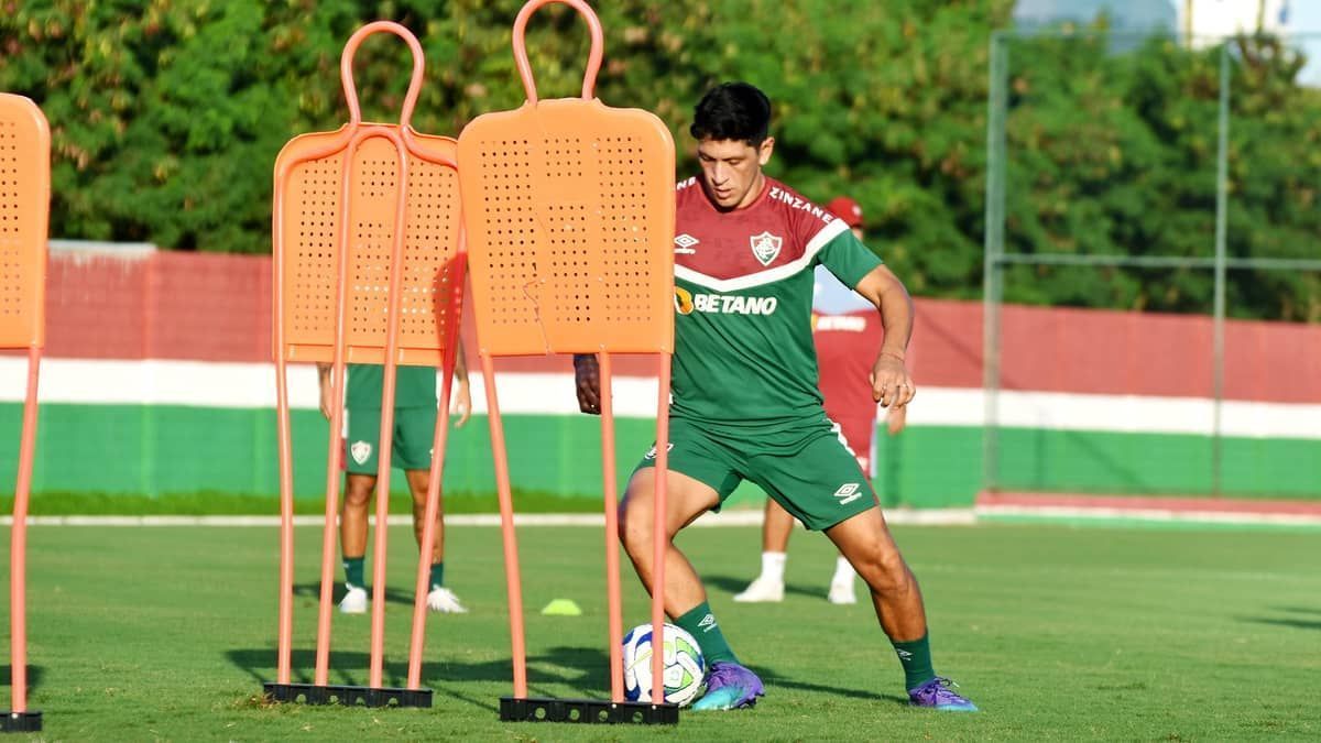 Cruzeiro x Fluminense: veja o desempenho de Cano no Mineirão