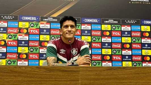 Cano falou com a imprensa antes do treinamento no CT Carlos Castilho