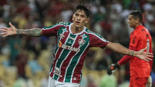 Cano marcou dois gols em goleada do Fluminense sobre o Flamengo
