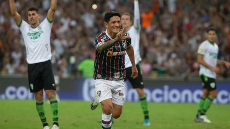 Cano voltou a marcar e chegou aos 30 gols na temporada pelo Fluminense