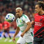 Gringos brilham, e Athletico-PR vence Cuiabá em confronto direto pelo Brasileirão