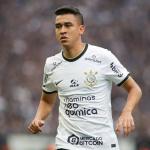 Cantillo volta a ser opção no Corinthians e ganha elogios de Lázaro