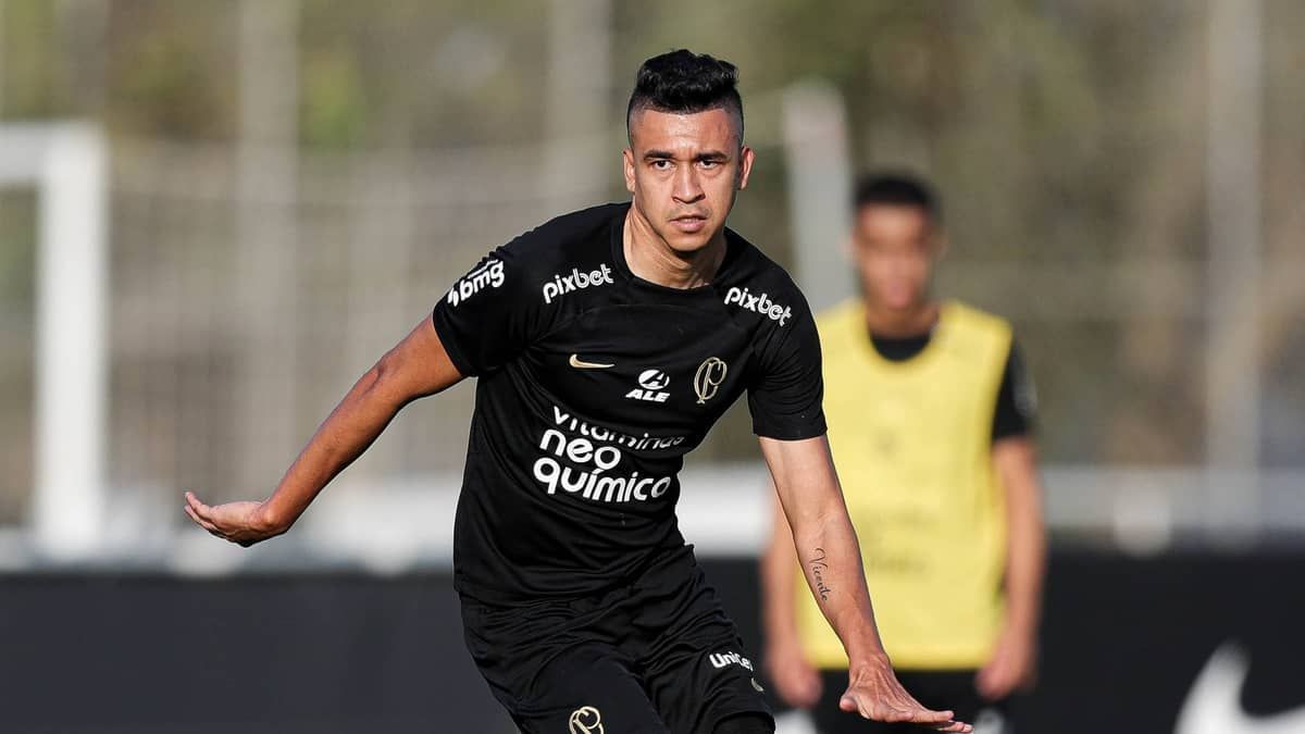 Em baixa, Cantillo pode “reaparecer” no Corinthians contra o Fortaleza