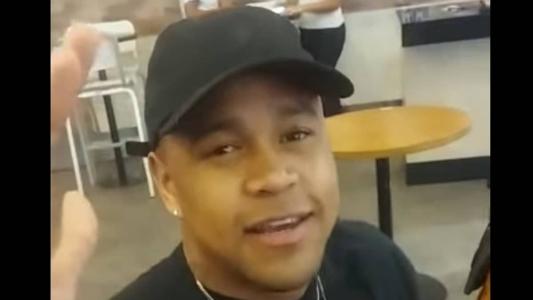 Cantor baiano diz que está junto com a Itatiaia