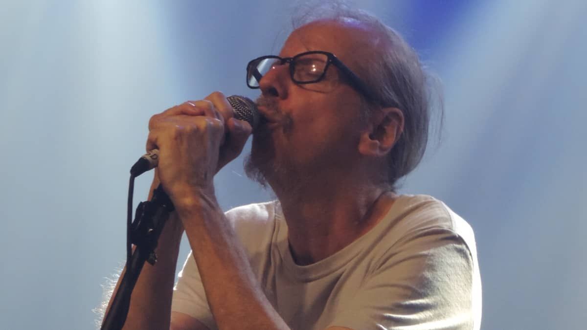 Rogério Skylab sobe ao palco da Autêntica nesta sexta (31) em BH 