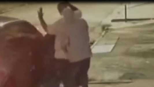 Cantor estava com a família quando foi assaltado; ninguém ficou ferido