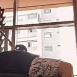 Vocalista do Calcinha Preta sofre acidente com peso de academia