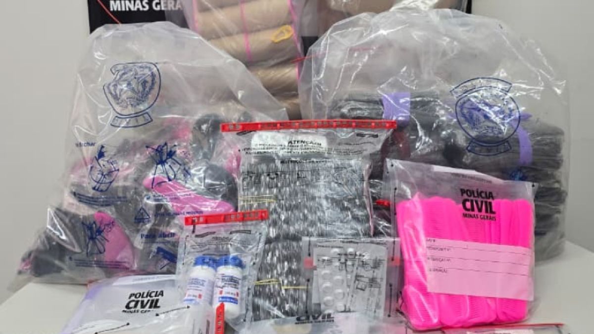 Polícia investiga envio de remédios abortivos escondidos em escovas de cabelo em Contagem