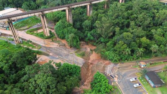 Imagens aéreas mostram grande dano ambiental em Congonhas após extravasamento de mina da Vale