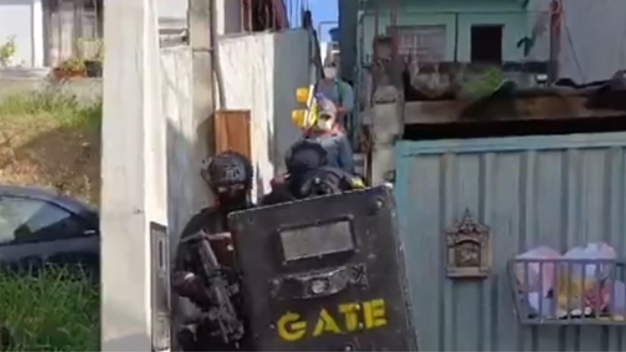 Sniper atira e mata homem que mantinha ex-namorada como refém na Grande SP