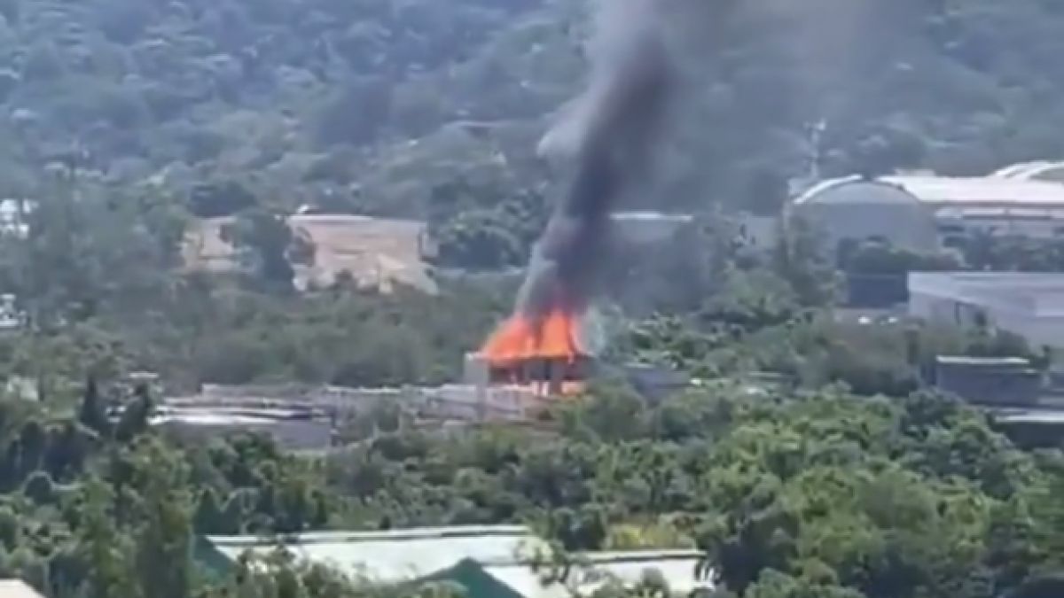 Incêndio em cidade cenográfica da TV Globo atinge cenário da próxima novela das sete