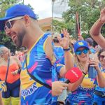 Casal que se conheceu no Carnaval toca junto na bateria do Asa de Banana, em BH