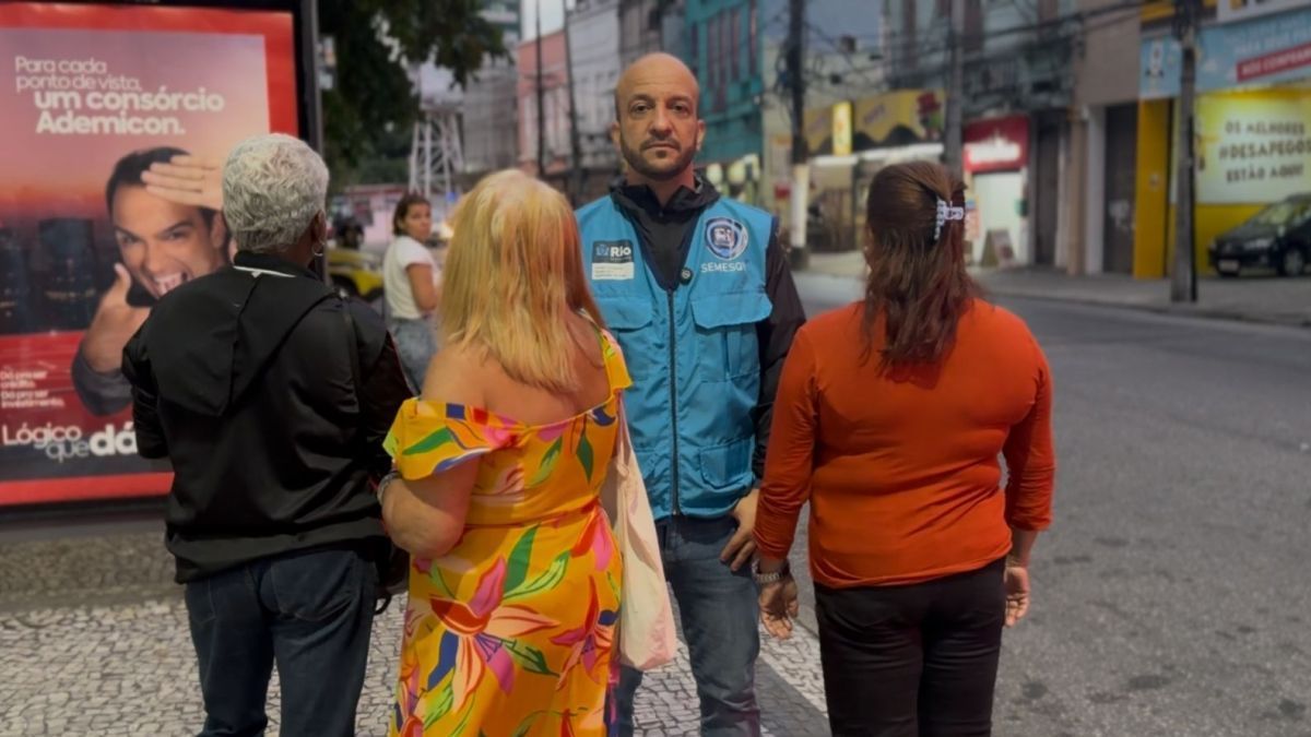 Rio usa idosas como 'espiãs' para flagrar motoristas de ônibus que não param nos pontos