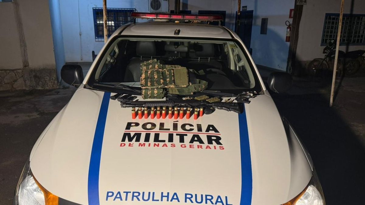 PM encontra arsenal após mulher denunciar companheiro por violência doméstica na Grande BH