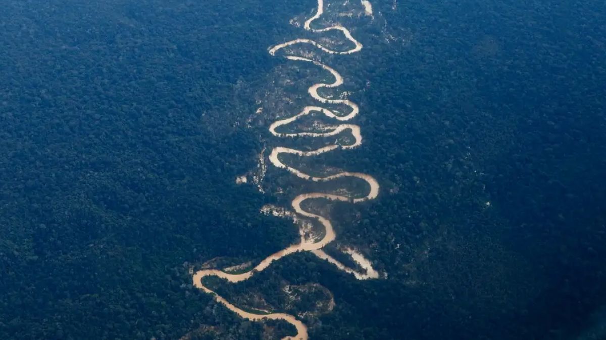 Pan-Amazônia vira rota estratégica do tráfico internacional de cocaína, alerta estudo