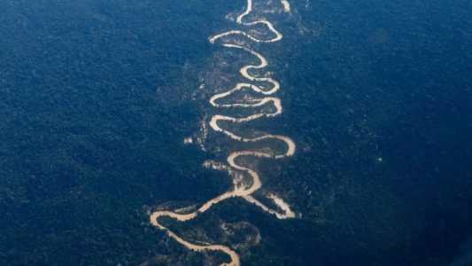 Operação 'Asfixia' destrói equipamentos e estrutura do garimpo ilegal na Amazônia