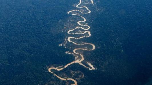 Operação 'Asfixia' destrói equipamentos e estrutura do garimpo ilegal na Amazônia