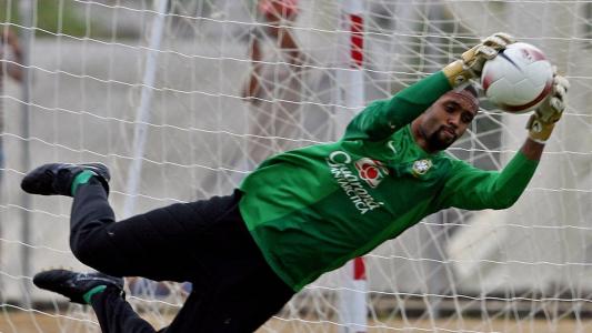 Após denúncia de amante, ex-goleiro da Seleção Brasileira se torna réu por violência doméstica