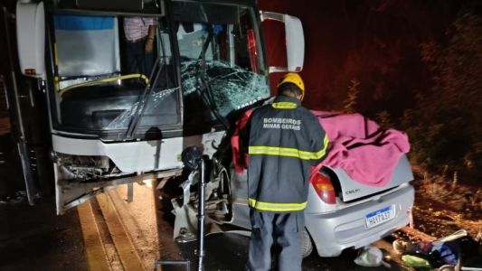 Criança de 3 anos está entre as 5 vítimas de acidente entre carro e ônibus em Janaúba