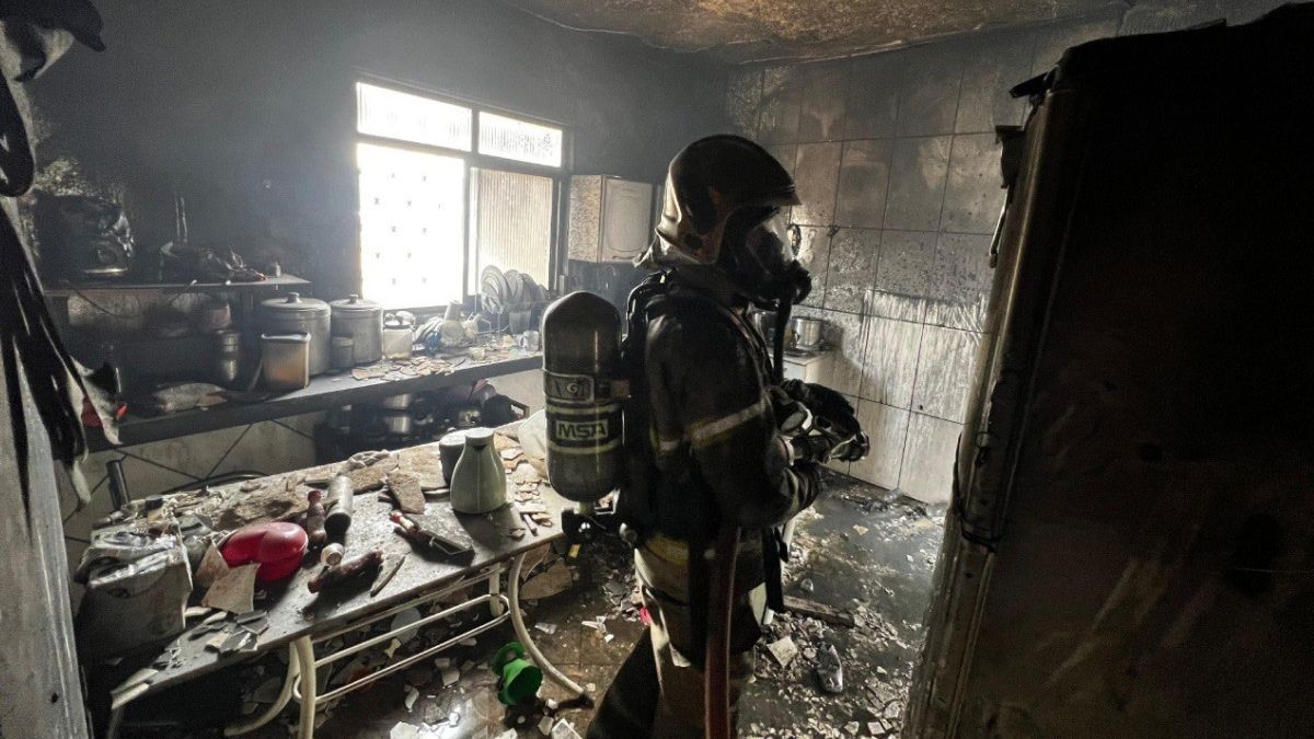 Incêndio de grandes proporções deixa rastro de destruição em casas em BH; veja imagens