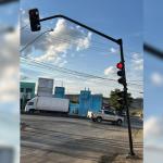 Após acidente, semáforo tem risco de queda em avenida movimentada de Sete Lagoas