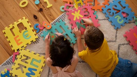 Dia do Profissional da Creche: especialistas valorizam planejamento da educação infantil