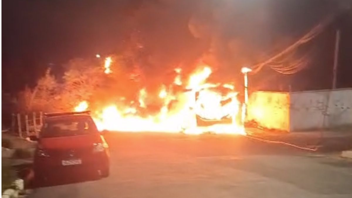 PM reforça patrulhamento após facção incendiar ônibus e ameaçar 'queimar BH inteira'