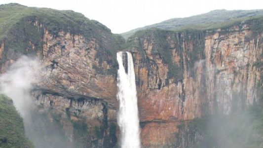 Cachoeira do Tabuleiro: MPMG e prefeitura acordam termos para reabertura de queda-d'água
