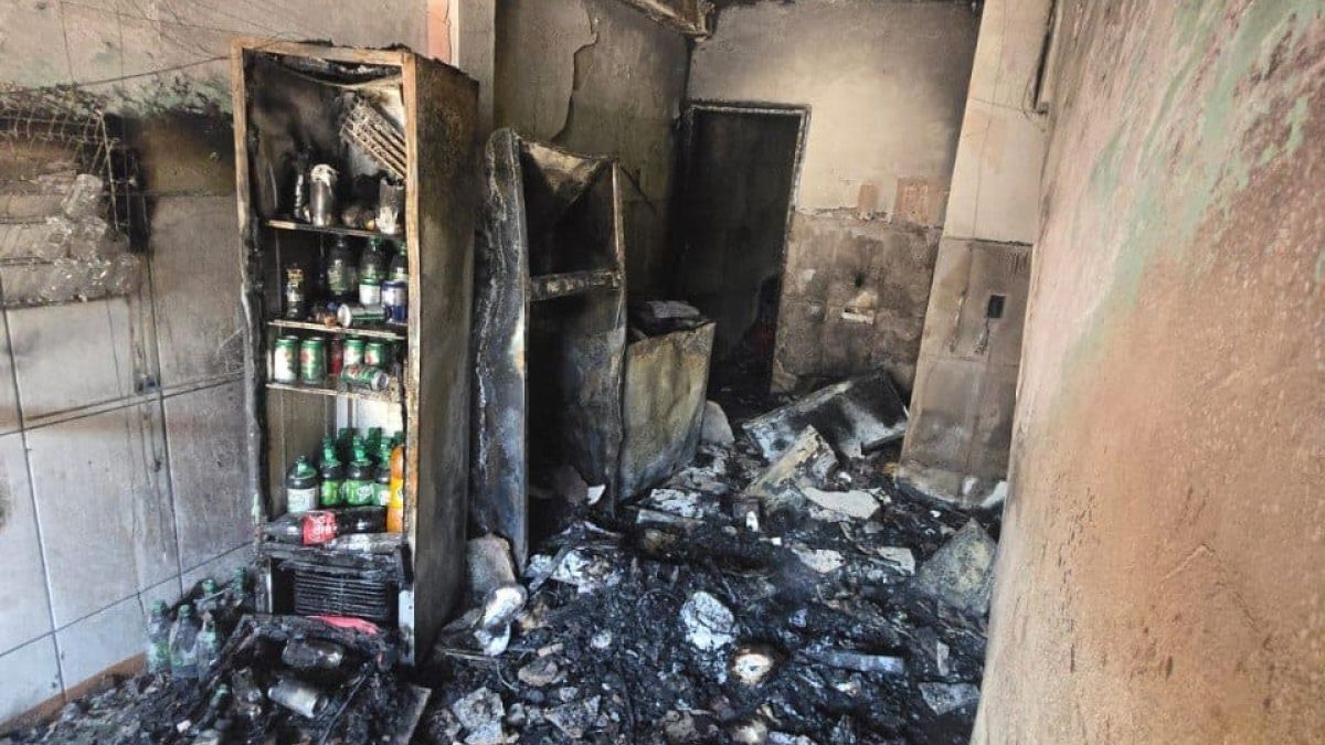 'Não sobrou nada', diz proprietária de restaurante após incêndio e explosão em Sabará