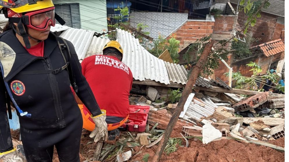 Sobe para 7 o número de mortos após chuva forte no Vale do Aço, em Minas