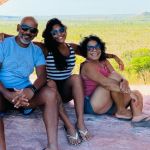 Familiares de Juliana Marins, que morreu no Monte Rinjani, na Indonésia, querem nova autópsia do corpo