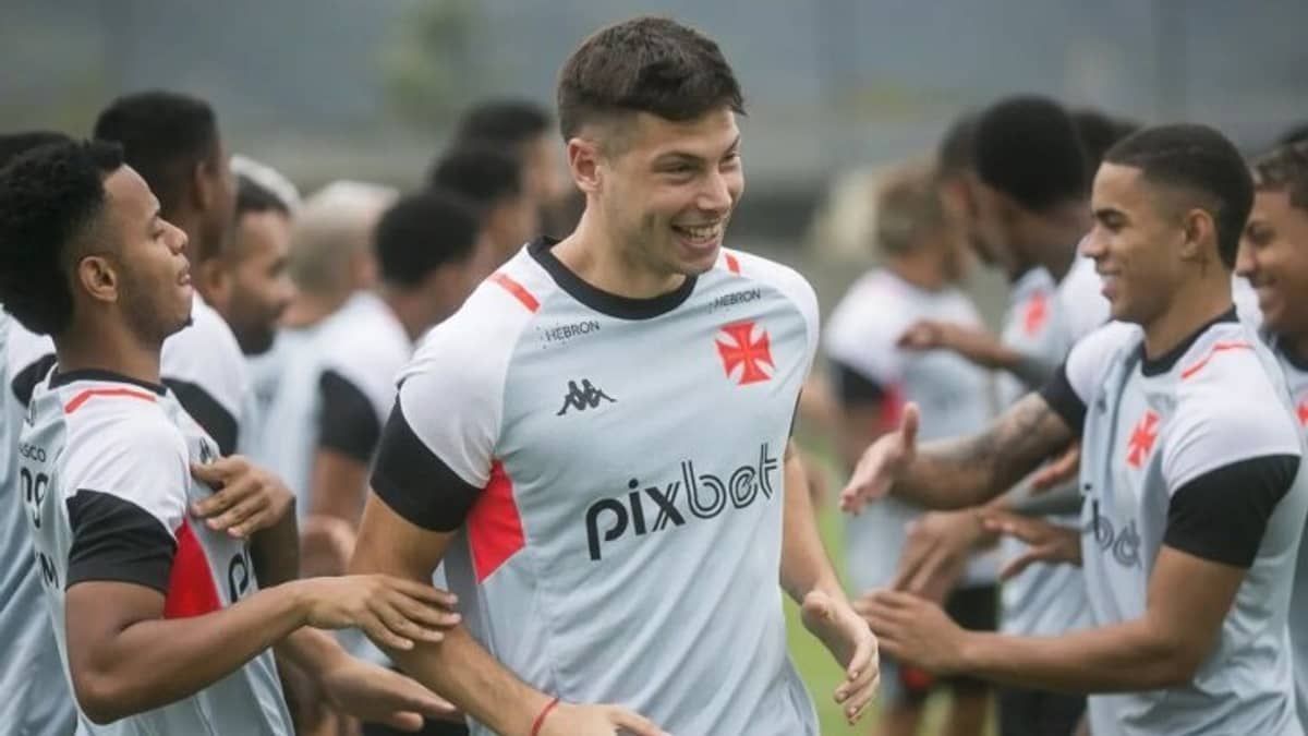 Capasso tem lesão constatada e deve desfalcar o Vasco