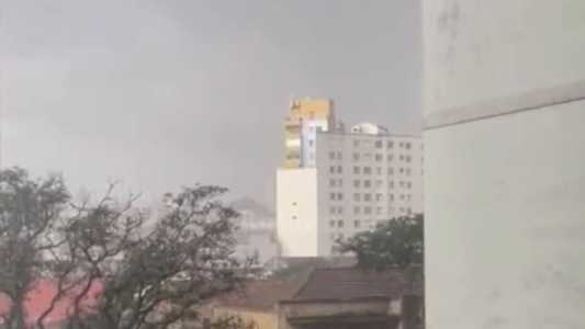 Capital está em alerta para chuva forte e granizo