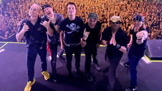 Capital Inicial traz show que celebra 40 anos de banda para BH