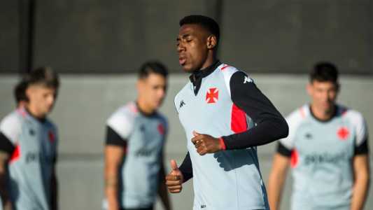 Capitão do Vasco, Léo foi um dos reforços mais caros em 2023