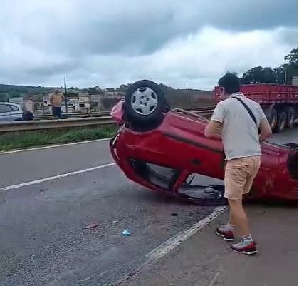 Minas tem rodovias violentas e congestionadas neste sábado (28)