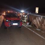 Motorista morre após carreta capotar na BR-381, em Carmópolis de Minas, na região Centro-Oeste
