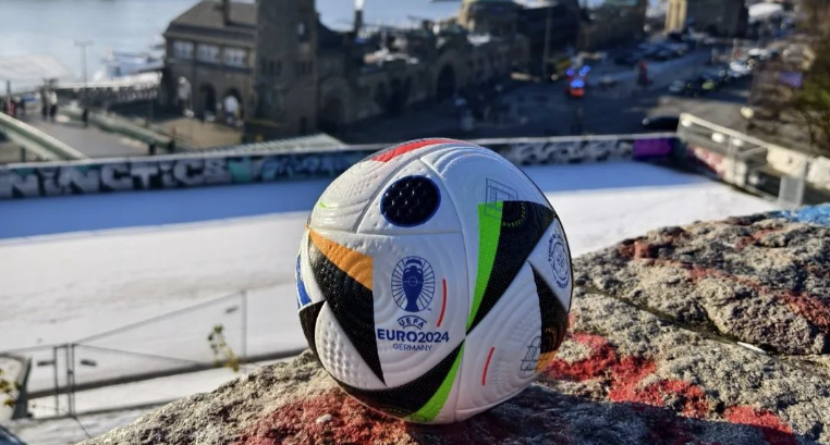 Bola da Eurocopa 2024 facilitará detecção de impedimento e toques no braço