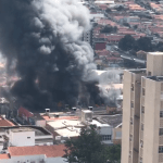 Incêndio de grandes proporções atinge Loja da Chohfi em Limeira, em São Paulo