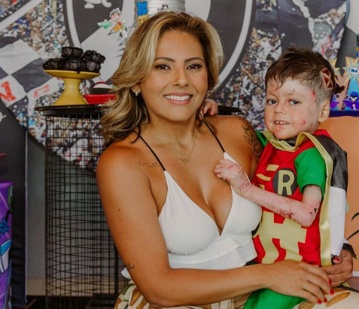 Mãe de Pequeno Gui atualiza seguidores após assalto em São Januário: 'Não ficarão impunes'