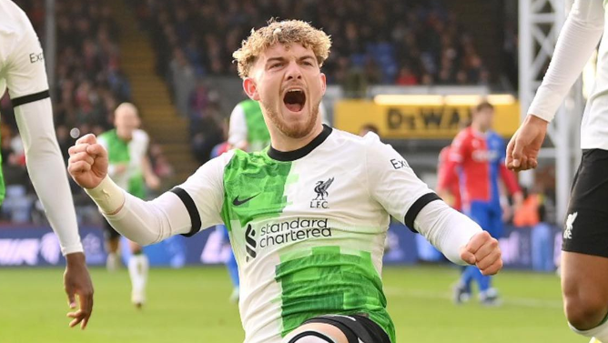 Premier League: de virada, Liverpool vence Crystal Palace e assume a liderança
