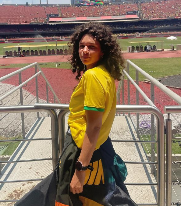 Jornal carioca revela affair de atriz Bruna Linzmeyer com profissional do Cruzeiro