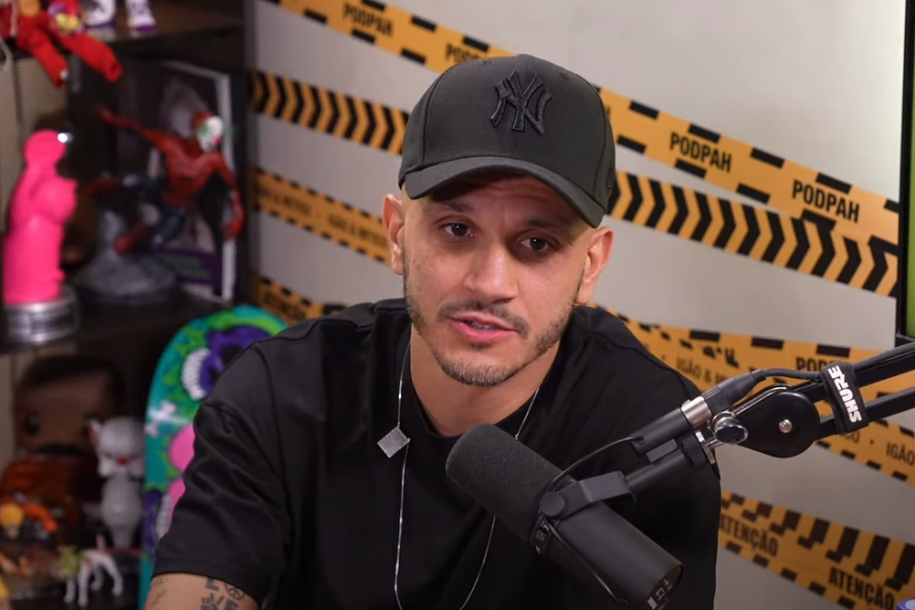 Fábio Santos conta reação de ídolo do Corinthians com Pato: 'Achei que ia dar trabalho'