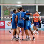 Com novo técnico, Suzano bate Monte Carmelo pela Superliga Masculina de Vôlei