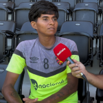 Conheça Ísis, artilheira e candidata a ídolo do Sport: 'Não me vejo em outro clube'